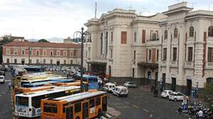 Due rapine in poche ore alla stazione