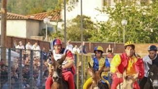 <b>INCROCIANDO LE DITA.</b> Il Palio spera nel bel tempo
