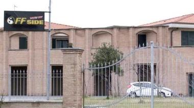 Il locale Off Side di Ospedaletto quando venne messo sotto sequestro nel mese di febbraio scorso