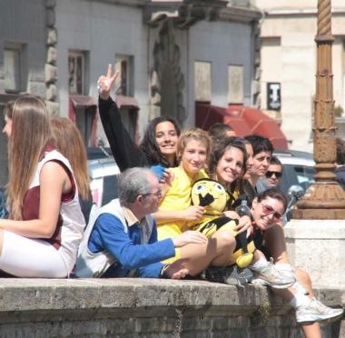 Le ragazze del Montenero felici dopo la vittoria nella loro gara 