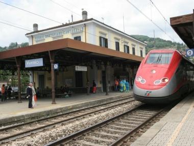 Un bimbo di due anni è stato lasciato sul treno