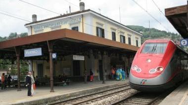 Un bimbo di due anni è stato lasciato sul treno