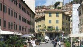 Uno scorcio di piazza Cavour