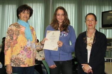 Ilaria Cianchi (al centro) vincitrice del concorso 