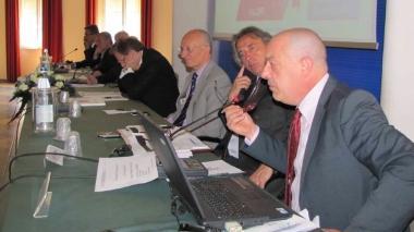 In primo piano Vladimiro Mannocci, curatore del progetto Carta Valori