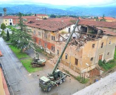 Il crollo del tetto nella caserma Marini 