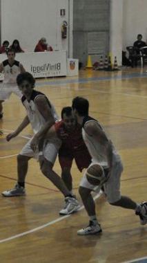 Il Cecina durante una partita di campionato         