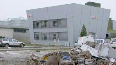 Una azienda alluvionata dalla esondazione del Serchio