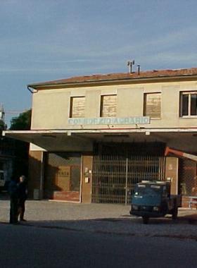 Lex Consorzio Agrario nel centro di Capannori 