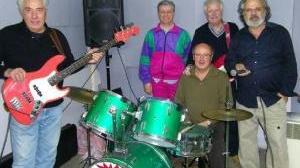 I ragazzi degli anni 50 che restano giovani suonando rock'n'roll