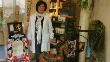 L'erboristeria La Gemma è da 8 anni in piazza Montanelli, il centro della città; ...