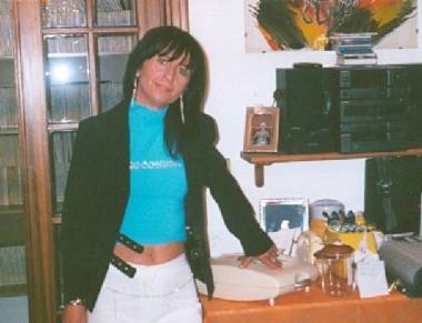 Tanti auguri di buon compleanno a Patrizia Perfetti. Le frasi semplici sono sempre dette col cuore. Auguroni ...