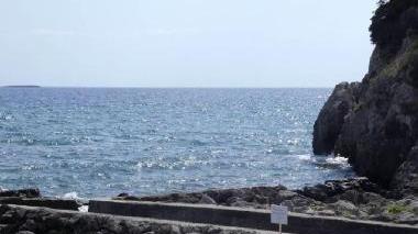 <b>ANSEDONIA.</b> Il divieto di balneazione