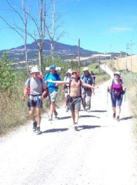 Pellegrini lungo la Francigena 