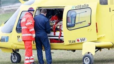 Le operazioni di soccorso al giovane con l’elicottero Pegaso