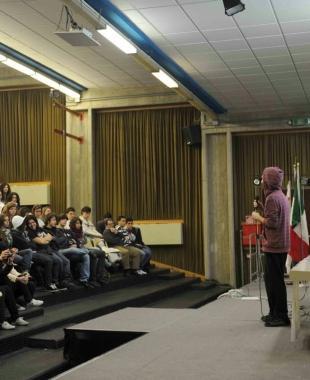 Lauditorium del Pesenti in occasione di uniniziativa dellIstituto            