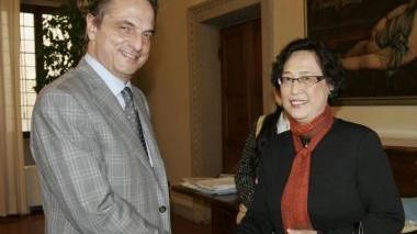 L’incontro tra il sindaco Cenni e la console Zhou Yunqi