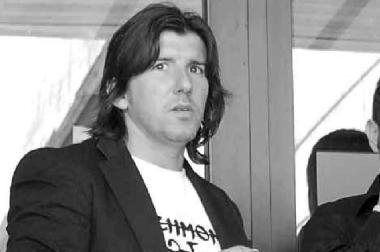 Gianluca Sordo e, a destra la disperazione degli azzurri 