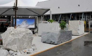 Marmi esposti alla Imm Carrara Fiere    