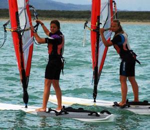 <strong>REGATA.</strong> Catherine Fogli (a destra) prima di una partenza