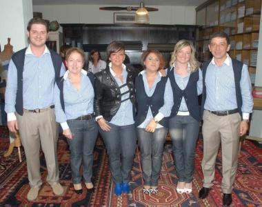 Lo staff dello show room Martini tailoring 