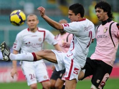 <b>TESTA ALTA. </b>Romano Perticone, premiato dal club Rondina 