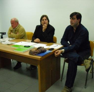 Un momento della riunione con i negozianti Da sinistra Bartoli Cini e Scatassa 