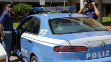 «Chiedono aiuto» ma l'allarme è di un ascensore