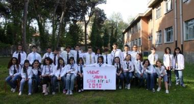 I ragazzi della classe 5&ordf; della scuola Doganella    