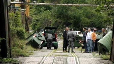 L’intervento di sequestro dell’area Cjmeco dove sono accatastati i pneumatici