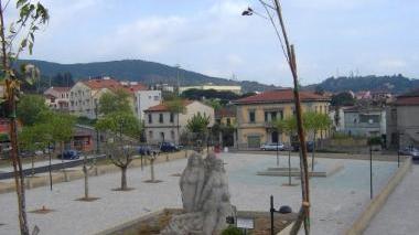 La nuova piazza con “Le donne del Cotone”, l’opera di Alessio Sozzi