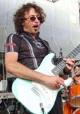 Nick Becattini sul palco del blues 