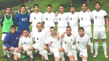 <b>RETROCESSE </b>Spignana Maresca e (a destra) San Marcello: le due cugine hanno salutato la Seconda Categoria L’anno prossimo se la vedranno tra le altre con Ciregliese e Liga Deportiva in una Terza sempre più montana