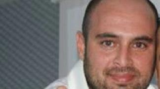 A sinistra la sede di S.L. Group in via san Giuseppe Vecchio, a destra il responsabile della ditta Sebastiano Esposito finito ai domiciliari