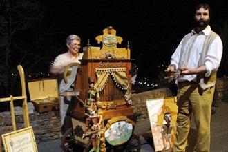 Quaranta spettacoli per In/Canti e banchi teatro di strada al via