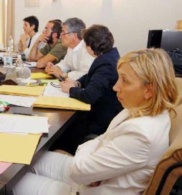 Il sindaco Rossana Soffritti con gli altri membri della giunta 
