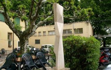 L'albero della vita alla Croce Verde Un'opera d'arte per ricordare Tosi