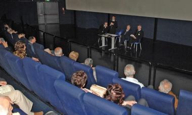 Un incontro informativo sulle truffe tra forze dellordine e anziani 