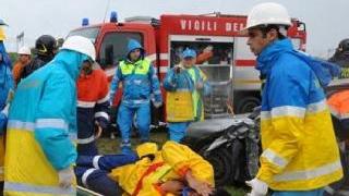 Due momenti dell’ esercitazione della Misericordia