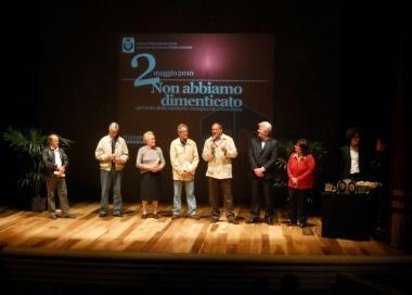 I parenti delle vittime delleccidio del Padule di Fucecchio 