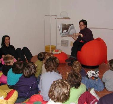 Letture in biblioteca La Marcesini e il Comune organizzano per il 18 giugno una maratona di lettura al parco Pertini   