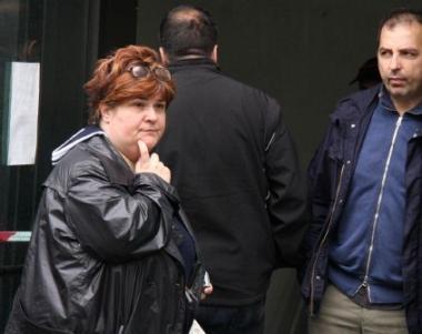 Fiamme dentro l'Unicredit Uomo salvato con l'autoscala