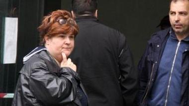 Fiamme dentro l'Unicredit Uomo salvato con l'autoscala