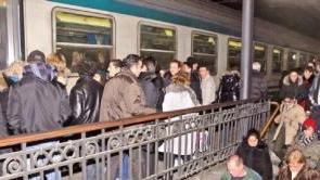 TRENI - ARRIVI E PARTENZE