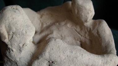 Due delle opere in mostra alla collettiva tattile alla Cittadella