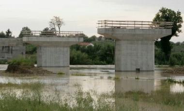 Cecina, allagato il sottopasso ferroviario