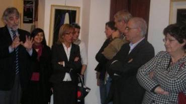 L’inaugurazione della mostra al Ridotto del teatro del popolo