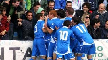 La gioia degli azzurrini della Primavera dopo la rete rifilata all’Inter nell’andata degli ottavi di finale