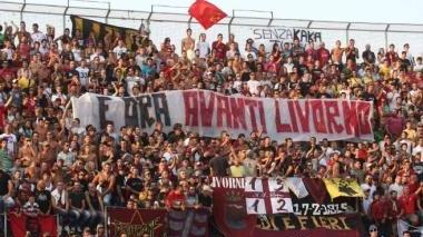 <b>INCONTRO.</b> Spinelli e Bergamo, a fianco i tifosi