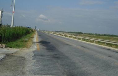 Viale America lungo lo Scolmatore 